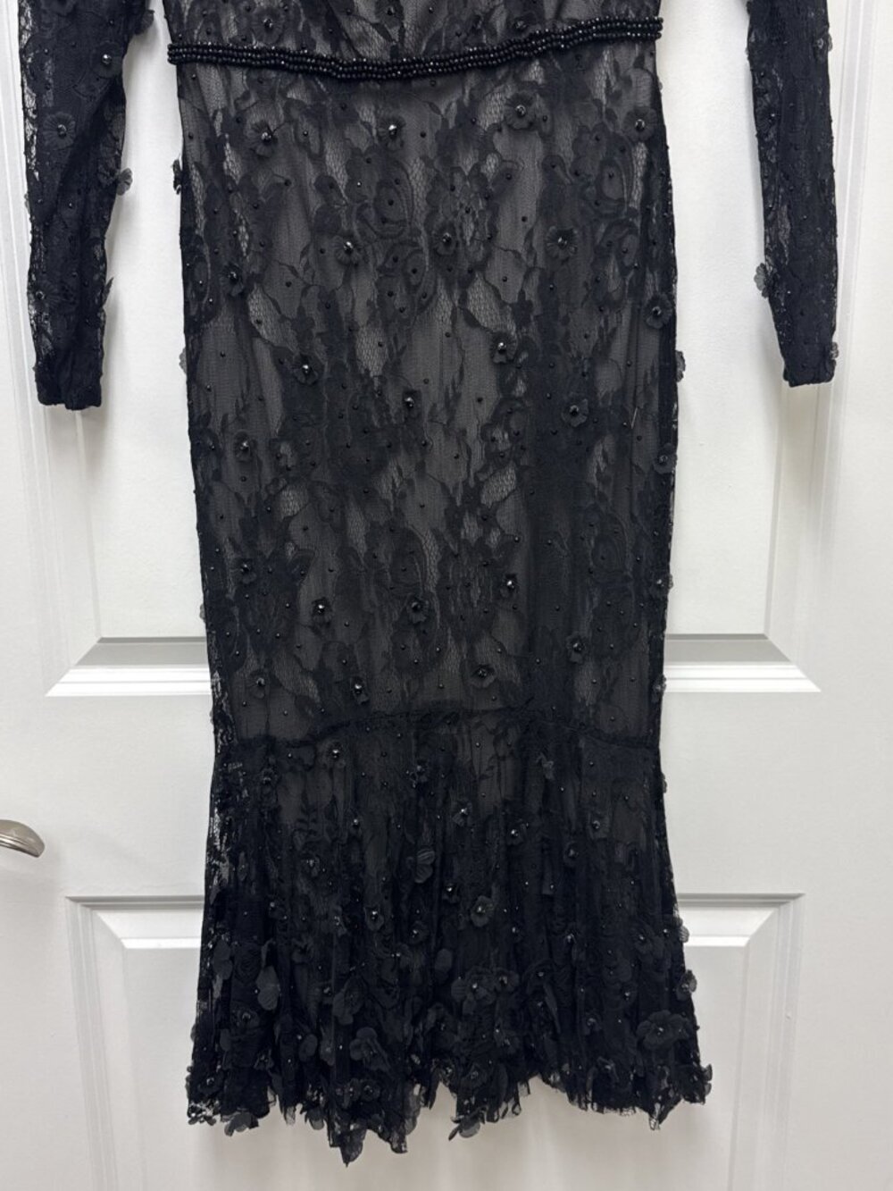 Mac Duggal Size 4 67703 Black Floral Appliqué Long Sleeve Cocktail Midi Dress - Picture 6 of 14